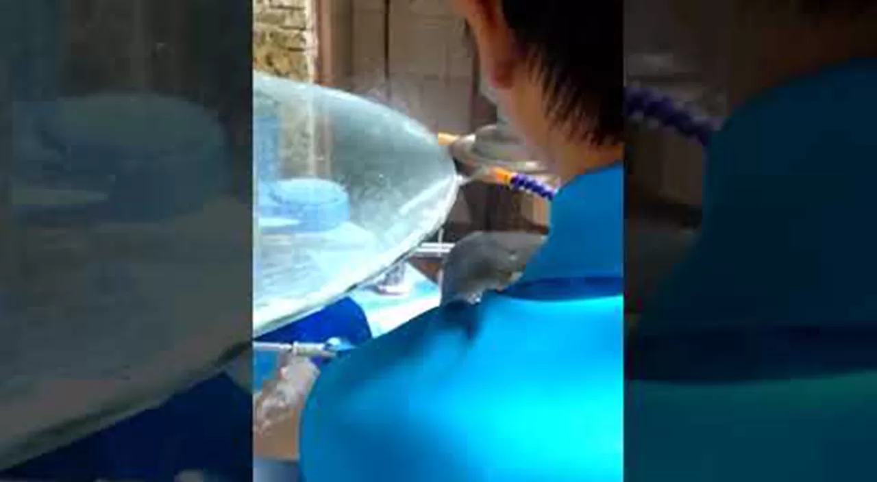 Шлифование стекла специальной формы HSS-151 Видео